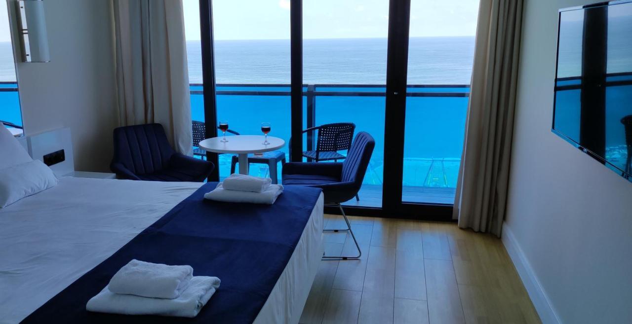 Only Front Sea View, No Side View, Wonderful Panorama, High Floor, Location Guarantee Aparthotel บาทูมิ ภายนอก รูปภาพ