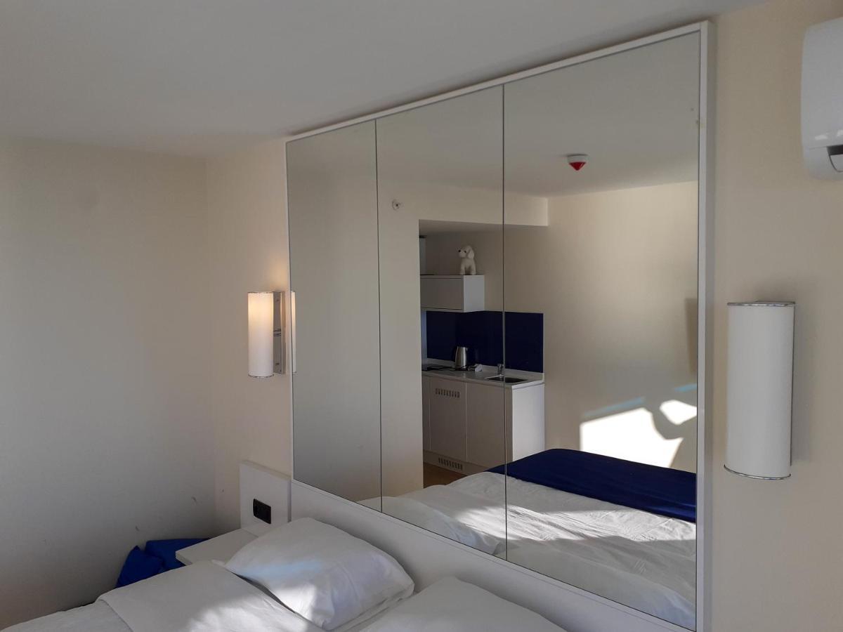 Only Front Sea View, No Side View, Wonderful Panorama, High Floor, Location Guarantee Aparthotel บาทูมิ ภายนอก รูปภาพ